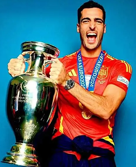 阿森纳大胜维拉：梅里诺争议与球队表现评析