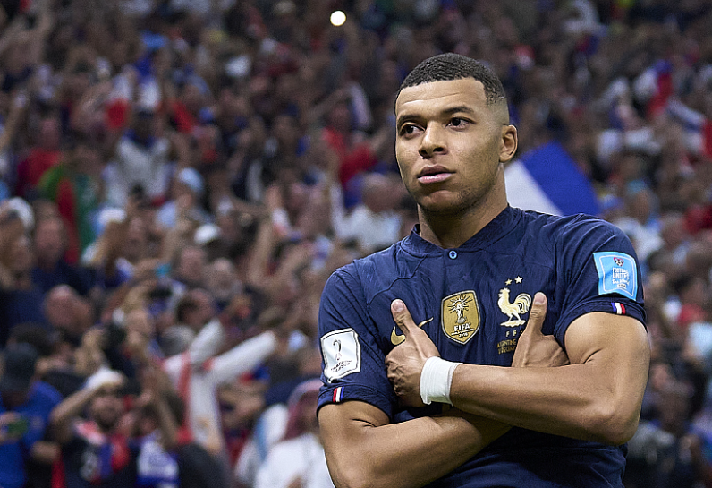 姆巴佩伤缺欧冠，阿韦洛亚面临阵容抉择困境