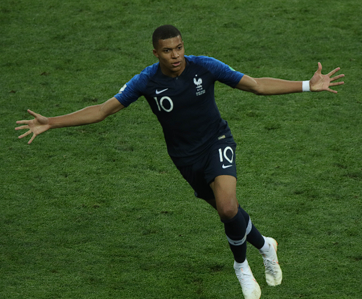 <a href='/news/tag/286.html' style='color: blue;'>皇马</a>客战曼城前：姆巴佩训练引关注，伤员情况成焦点